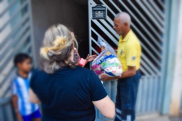 Estudantes da rede municipal em situação de vulnerabilidade receberão cestas de alimentos em Cajamar