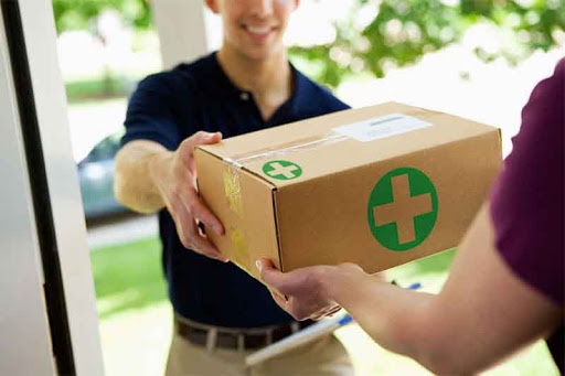 Idosos vão receber os medicamentos em casa em Santana de Parnaíba