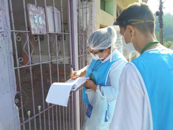 Agentes de Saúde visitam residências para identificar possíveis novos casos da Covid-19 em Caieiras